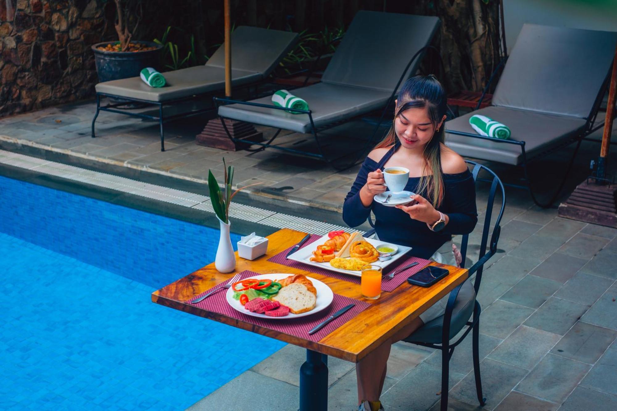 อังกอร์ ออโรร่า Hotel เสียมราฐ ภายนอก รูปภาพ